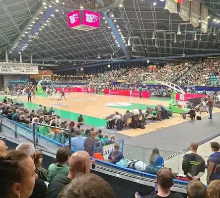 Młodzi koszykarze z Miękini, Pisarzowic i Lutyni rozpoczęli sezon
