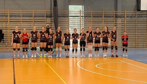 UKS Gminy Miękinia z awansem do II ligi siatkówki po dwóch zwycięstwach 2-0