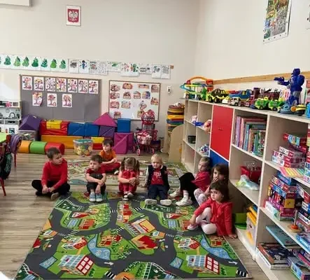 Dzień Drzewa w przedszkolu – edukacja przyrodnicza przez zabawę