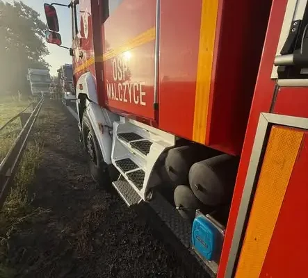 Pożar kabiny ciężarówki na DK94 – szybka akcja kierowcy zapobiegła tragedii