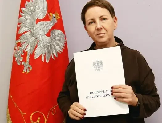 Emilia Latos, dyrektorka SP nr 3 w Środzie Śląskiej, nagrodzona przez Dolnośląską Kurator Oświaty