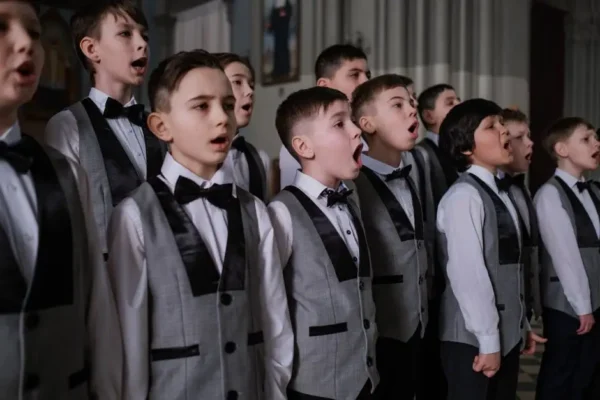 Jesienny Romans – koncert w Szkole Podstawowej w Udaninie